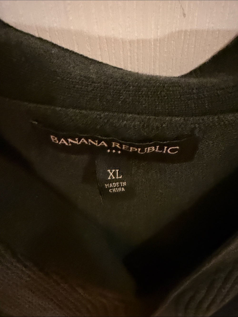 Banana Republic Men's Dark Green Button Front Cardigan - Picture 2 of 3